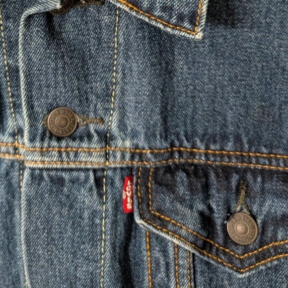NWOT Levi's Unisex Original Trucker Jacket Blue Denim Size L - Picture 5 of 9